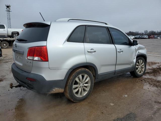 Photo 3 from auction – 2011 KIA SORENTO EX with VIN 5XYKUDA26BG065128