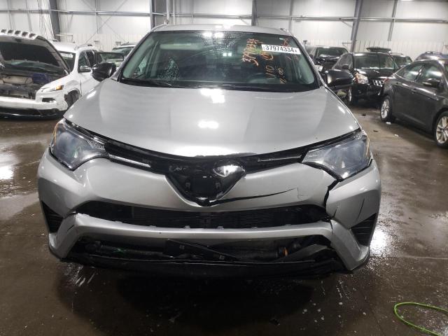 Photo 5 from auction – 2017 TOYOTA RAV4 LE with VIN 2T3BFREV8HW664201