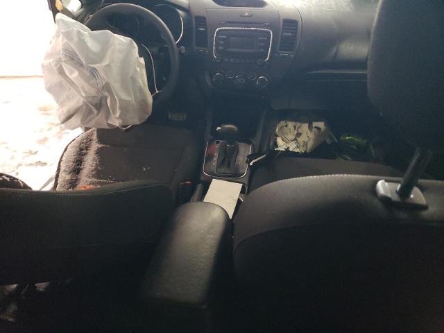 Photo 8 from auction – 2017 KIA FORTE LX with VIN 3KPFK4A76HE093133