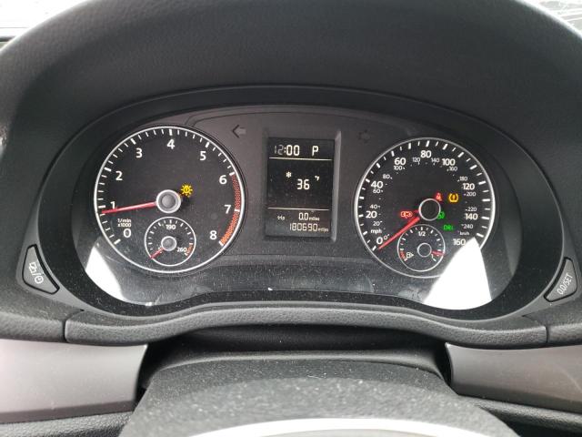 Photo 9 from auction – 2015 VOLKSWAGEN PASSAT S with VIN 1VWAT7A39FC005618