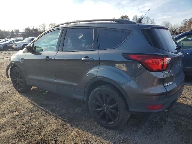 Photo 2 from auction – 2019 FORD ESCAPE SE with VIN 1FMCU9GD1KUB75623