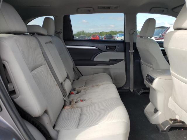 Photo 10 from auction – 2018 TOYOTA HIGHLANDER with VIN 5TDZARFH2JS035658