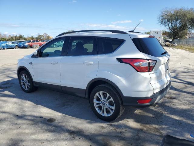 Photo 2 from auction – 2018 FORD ESCAPE SE with VIN 1FMCU9GDXJUC00520