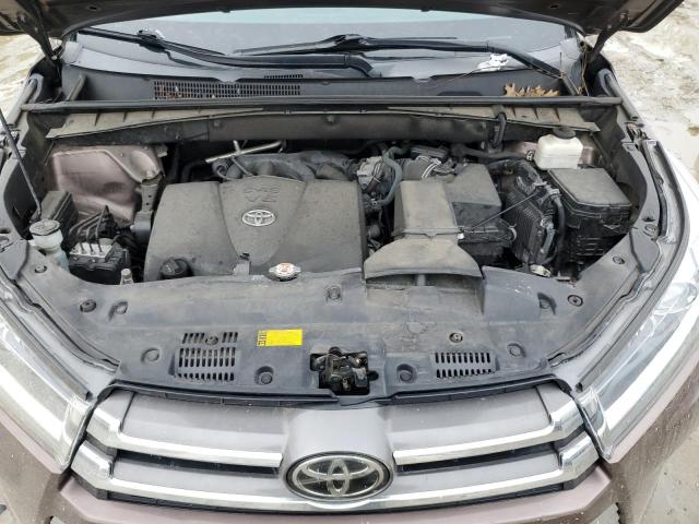 Photo 12 from auction – 2018 TOYOTA HIGHLANDER with VIN 5TDDZRFH9JS824571