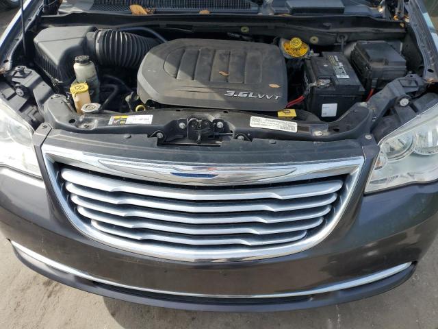 Photo 12 from auction – 2016 CHRYSLER TOWN & COU with VIN 2C4RC1BGXGR300854