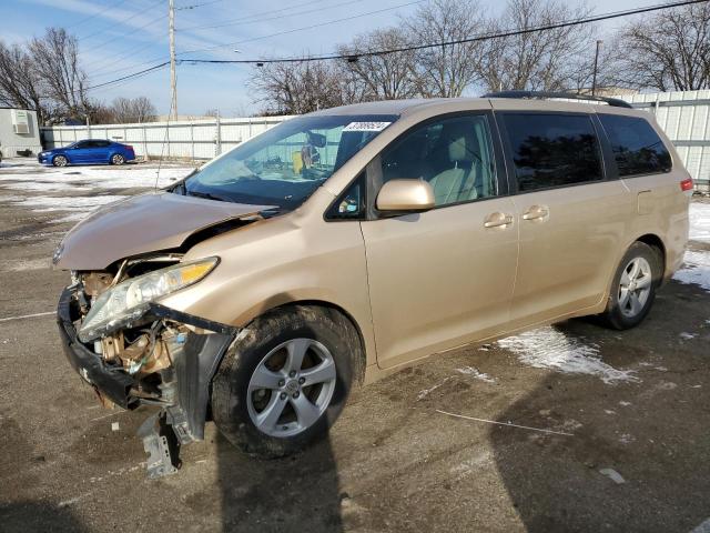 TOYOTA SIENNA LE 2011 with VIN 5TDKK3DC2BS151995 - Photo from auction