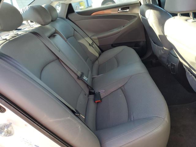 Photo 10 from auction – 2011 HYUNDAI SONATA HYB with VIN KMHEC4A40BA017623