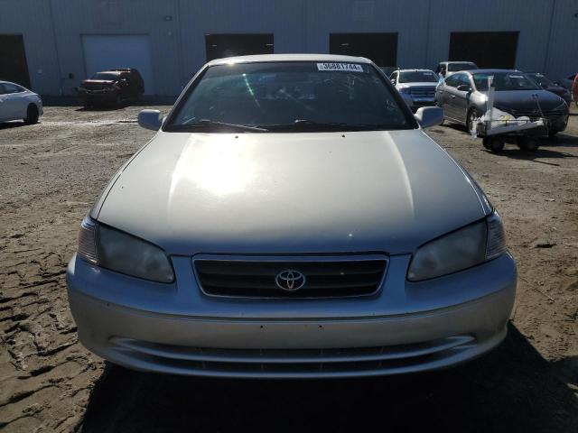 Photo 5 from auction – 2000 TOYOTA CAMRY CE with VIN 4T1BG22K7YU635800