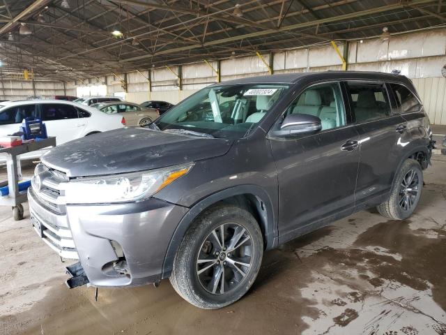 TOYOTA HIGHLANDER 2017 with VIN 5TDZZRFH8HS198463 - Photo from auction