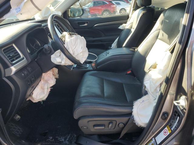 Photo 7 from auction – 2018 TOYOTA HIGHLANDER with VIN 5TDDZRFH9JS809701