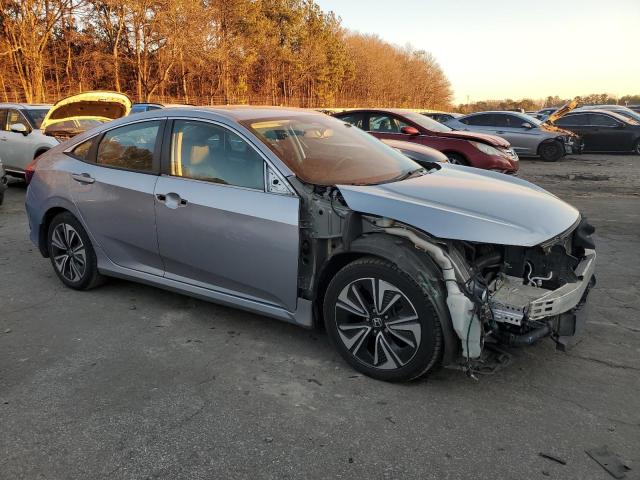Photo 4 from auction – 2017 HONDA CIVIC EXL with VIN 19XFC1F79HE026031