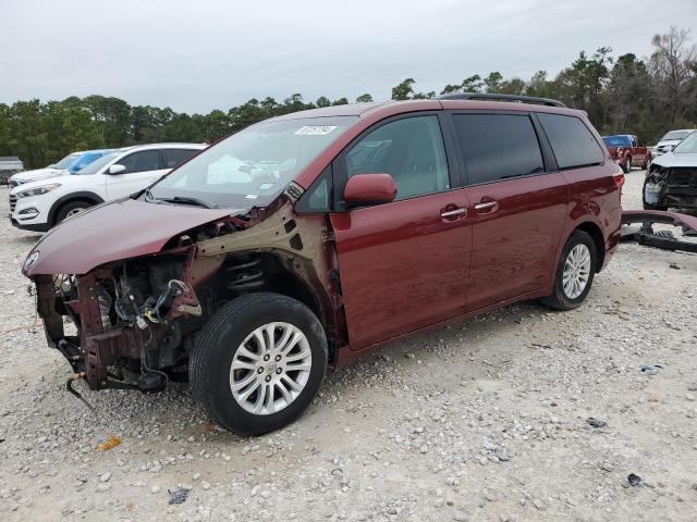 Photo 1 from auction – 2017 TOYOTA SIENNA XLE with VIN 5TDYZ3DC6HS815097