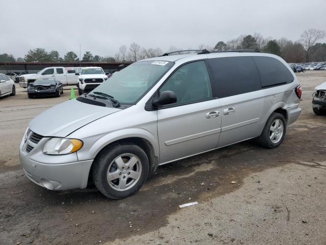 DODGE GRAND CARA 2005 z numerem VIN 2D4GP44L35R448920 - Zdjęcie z aukcji