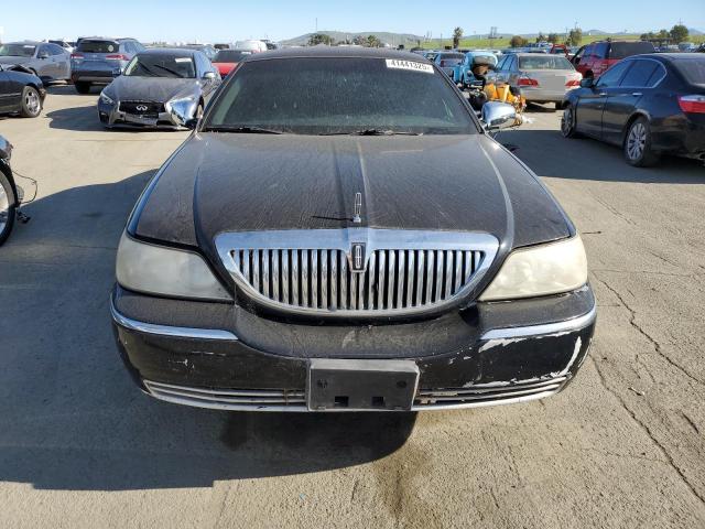 Photo 5 from auction – 2011 LINCOLN TOWN CAR E with VIN 2LNBL8EV1BX757170