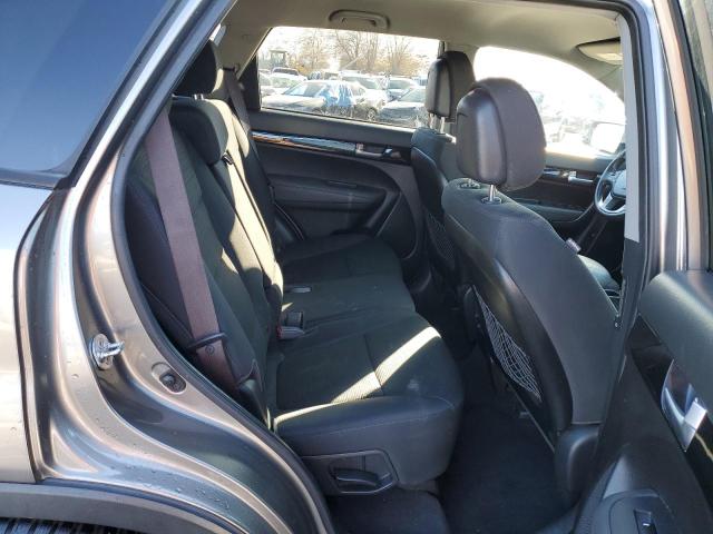 Photo 11 from auction – 2014 KIA SORENTO LX with VIN 5XYKTCA68EG515849