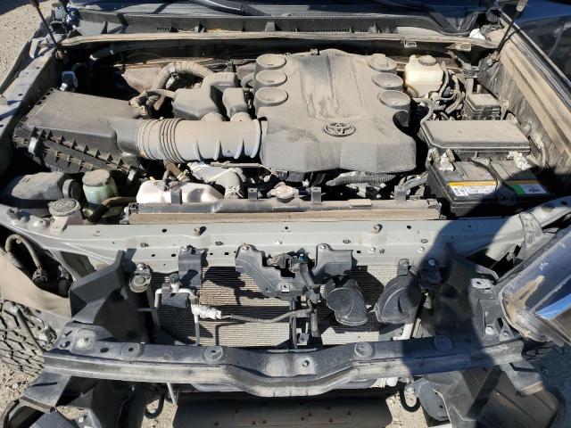 Photo 12 from auction – 2022 TOYOTA 4RUNNER SR with VIN JTEMU5JRXN6068211