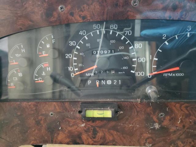 Photo 8 from auction – 2000 DAMO MOTORHOME with VIN 3FCNF53S4YJA04464