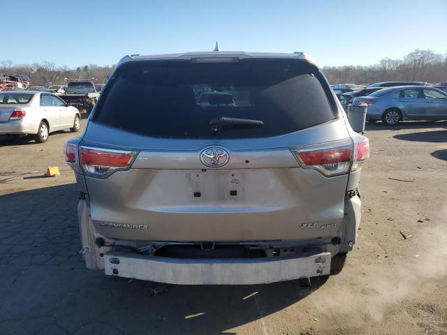 Photo 6 from auction – 2014 TOYOTA HIGHLANDER with VIN 5TDJKRFHXES022334