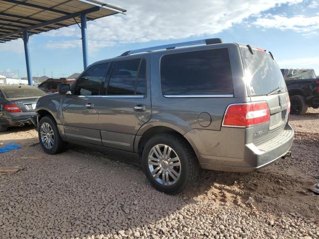 Photo 2 from auction – 2010 LINCOLN NAVIGATOR with VIN 5LMJJ2H5XAEJ00214