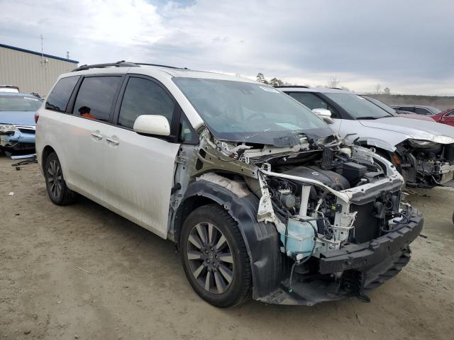 Photo 4 from auction – 2018 TOYOTA SIENNA XLE with VIN 5TDDZ3DC2JS189133