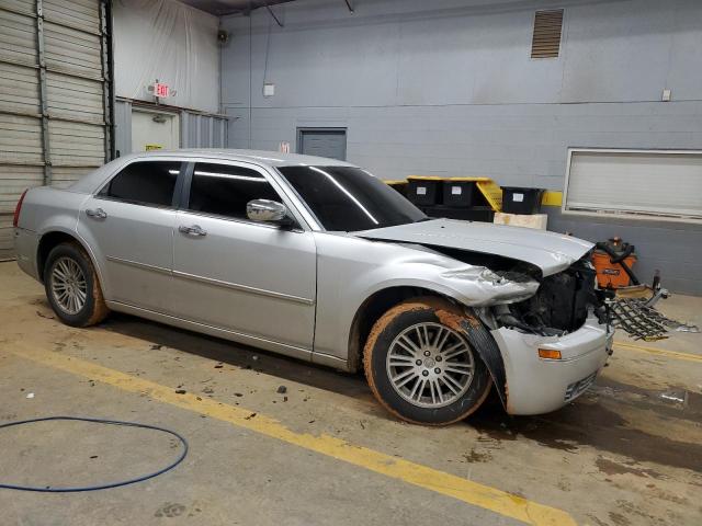 Photo 4 from auction – 2010 CHRYSLER 300 TOURIN with VIN 2C3CA5CV3AH309106