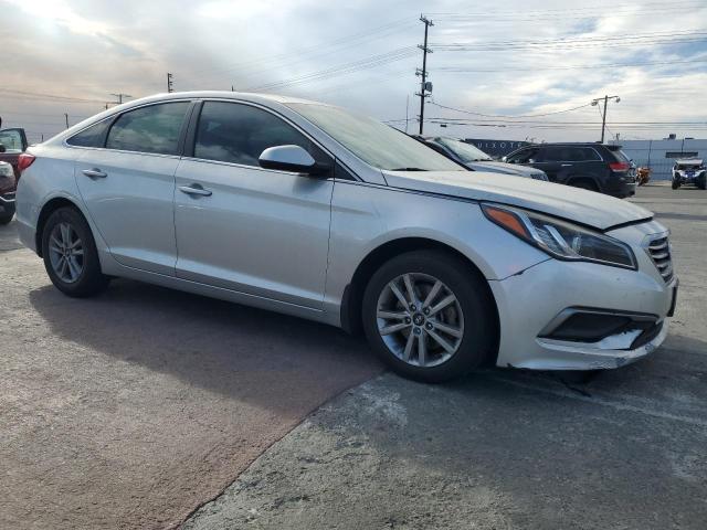 Photo 4 from auction – 2016 HYUNDAI SONATA SE with VIN 5NPE24AF8GH369986