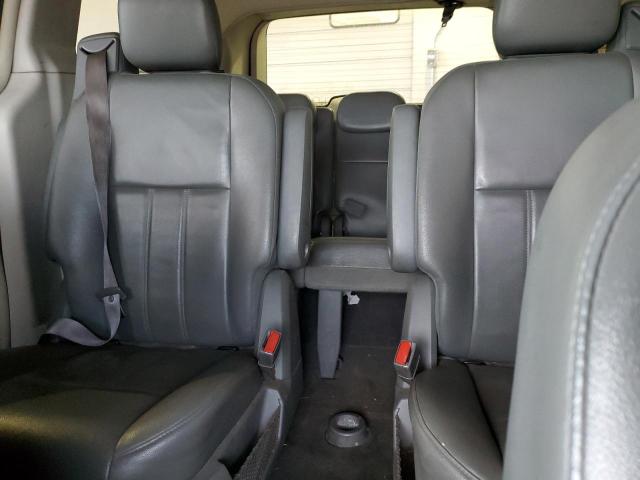 Photo 10 from auction – 2010 CHRYSLER TOWN & COU with VIN 2A4RR5D16AR153366