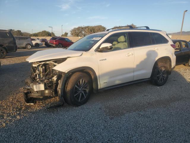 TOYOTA HIGHLANDER 2018 с VIN 5TDJGRFH8JS042982 - Снимка от търг