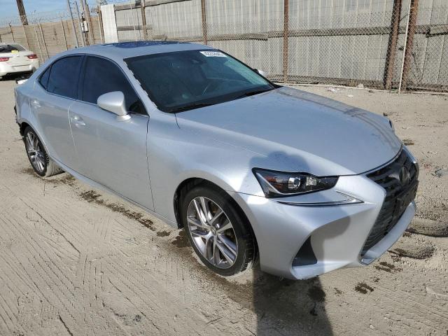 Снимка 4 от търг – 2018 LEXUS IS 300 с VIN JTHBA1D29J5073863