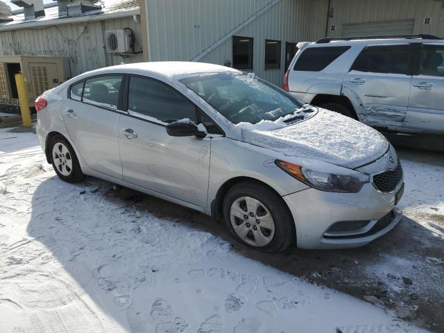 Photo 4 from auction – 2016 KIA FORTE LX with VIN KNAFK4A60G5500068