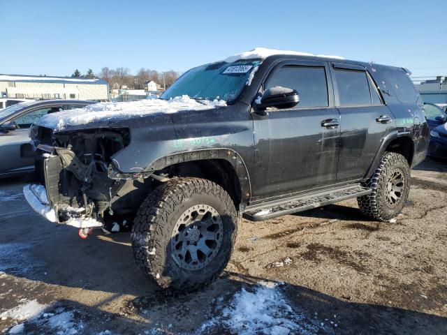 TOYOTA 4RUNNER SR 2017 with VIN JTEBU5JR3H5417954 - Photo from auction