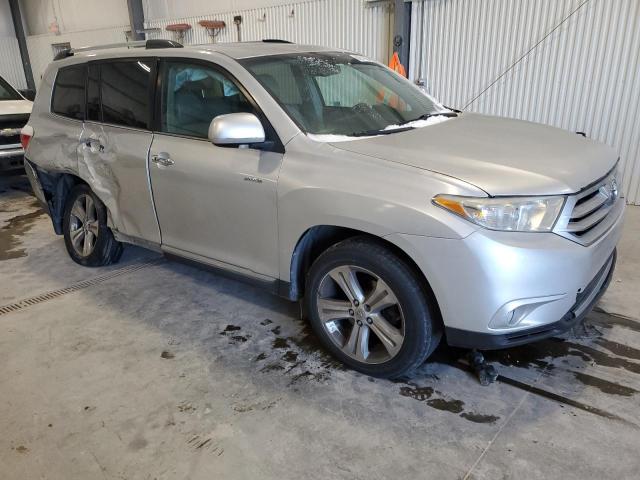 Photo 4 from auction – 2013 TOYOTA HIGHLANDER with VIN 5TDDK3EH5DS224363