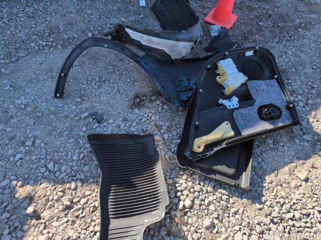 Photo 12 from auction – 2018 TOYOTA PRIUS C with VIN JTDKDTB32J1616591