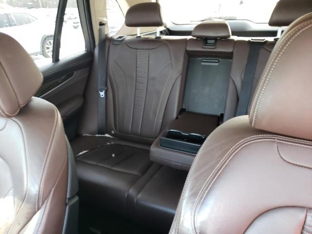 Photo 10 from auction – 2015 BMW X5 XDRIVE5 with VIN 5UXKR6C5XF0J78840