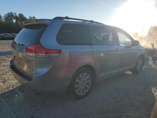 Photo 3 from auction – 2013 TOYOTA SIENNA XLE with VIN 5TDDK3DC1DS070191