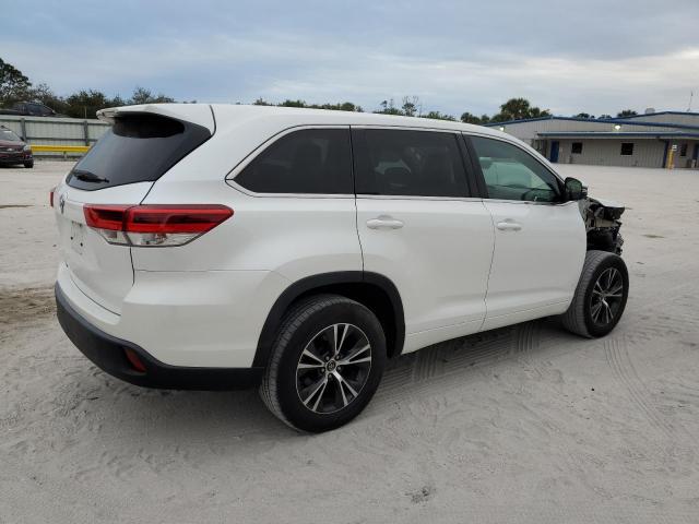 Photo 3 from auction – 2018 TOYOTA HIGHLANDER with VIN 5TDZZRFH6JS237895