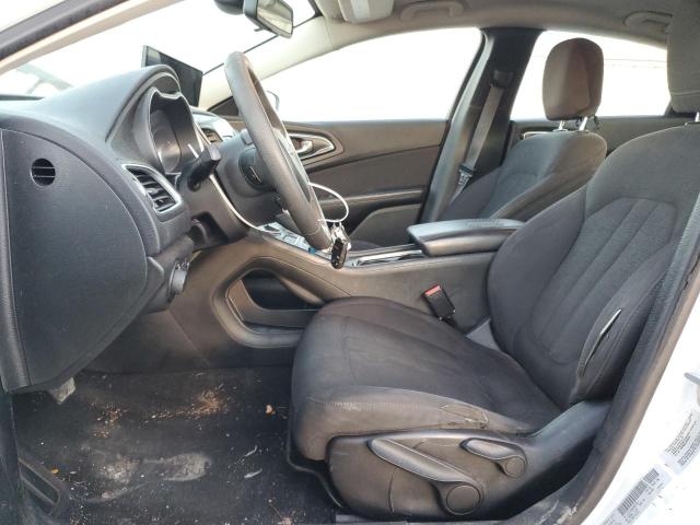 Photo 7 from auction – 2015 CHRYSLER 200 LIMITE with VIN 1C3CCCABXFN671651