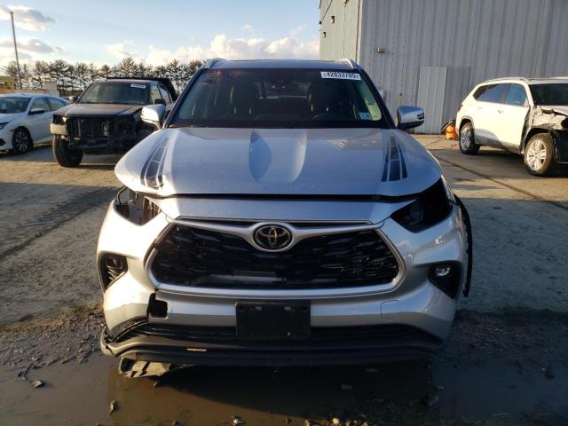 Photo 5 from auction – 2022 TOYOTA HIGHLANDER with VIN 5TDHZRBH5NS181892