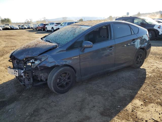 TOYOTA PRIUS 2015 مع رقم تعريف المركبة JTDKN3DU2F1947715 - صورة من المزاد