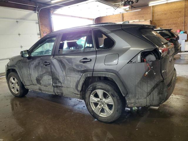 Photo 2 from auction – 2019 TOYOTA RAV4 XLE with VIN JTMP1RFV5KD016421