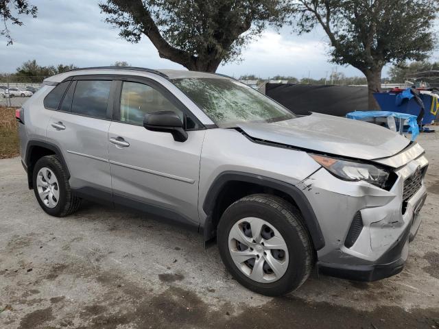 Photo 4 from auction – 2021 TOYOTA RAV4 LE with VIN JTMF1RFV3MD079791