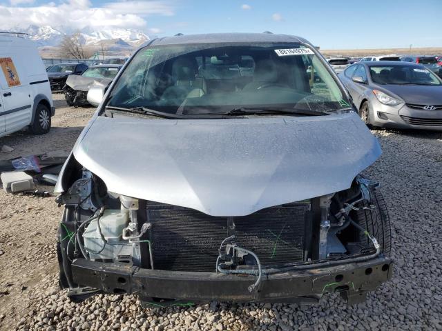 Photo 5 from auction – 2018 TOYOTA SIENNA LE with VIN 5TDKZ3DC5JS918653