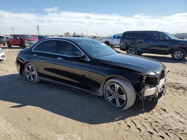 Photo 4 from auction – 2018 MERCEDES-BENZ E 300 with VIN WDDZF4JB2JA472554