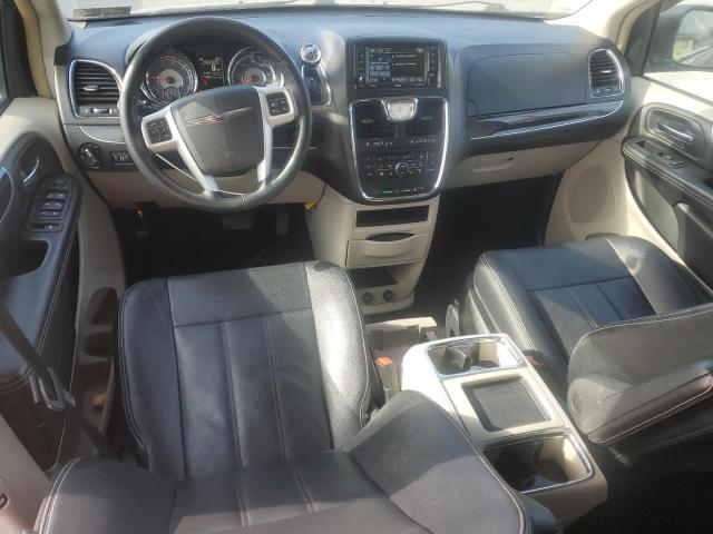 Photo 8 from auction – 2016 CHRYSLER TOWN & COU with VIN 2C4RC1BG0GR194298