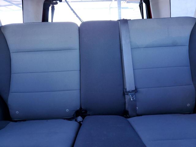 Снимка 10 от търг – 2005 FORD ESCAPE XLS с VIN 1FMYU92Z95KA32119