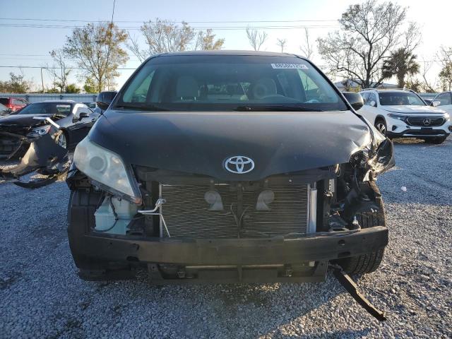 Photo 5 from auction – 2013 TOYOTA SIENNA LE with VIN 5TDKK3DC6DS298064