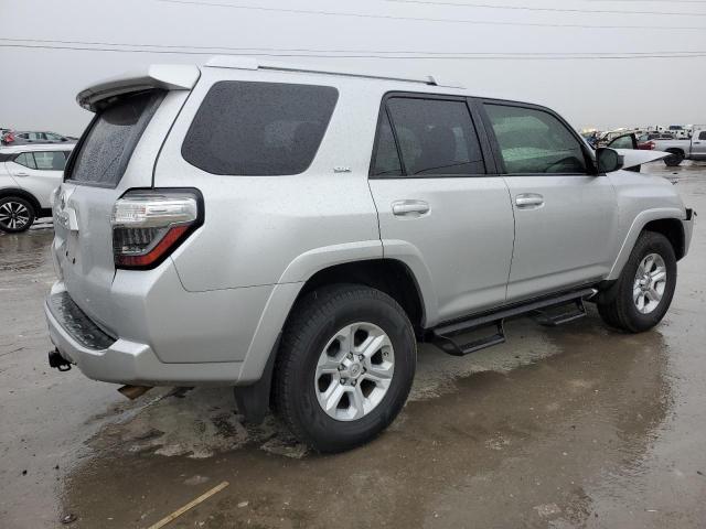 Photo 3 from auction – 2016 TOYOTA 4RUNNER SR with VIN JTEBU5JR3G5306044