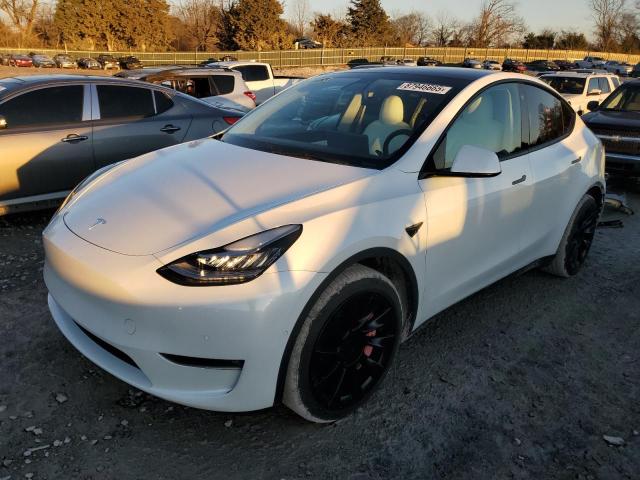 TESLA MODEL Y 2021 z numerem VIN 5YJYGDEE8MF300953 - Zdjęcie z aukcji
