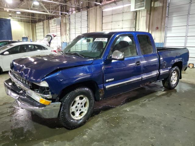 CHEVROLET SILVERADO 2002 with VIN 2GCEC19V221105972 - Photo from auction