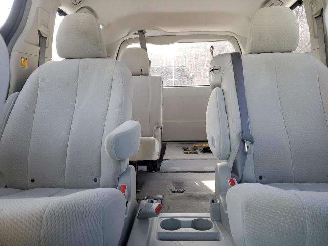Photo 10 from auction – 2011 TOYOTA SIENNA LE with VIN 5TDKK3DC0BS052799